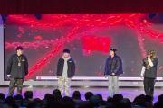 -比赛氛围火热，现场观众激情高涨