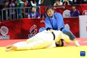 -日本女子柔道选手在比赛中圆梦