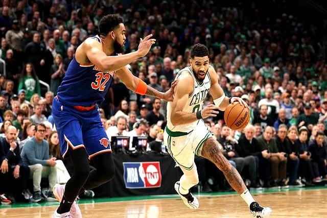 包含尼克斯胜凯尔特人:杜兰特压哨绝杀助球队登顶的词条 包含尼克斯胜凯尔特人:杜兰特压哨绝杀助球队登顶的词条