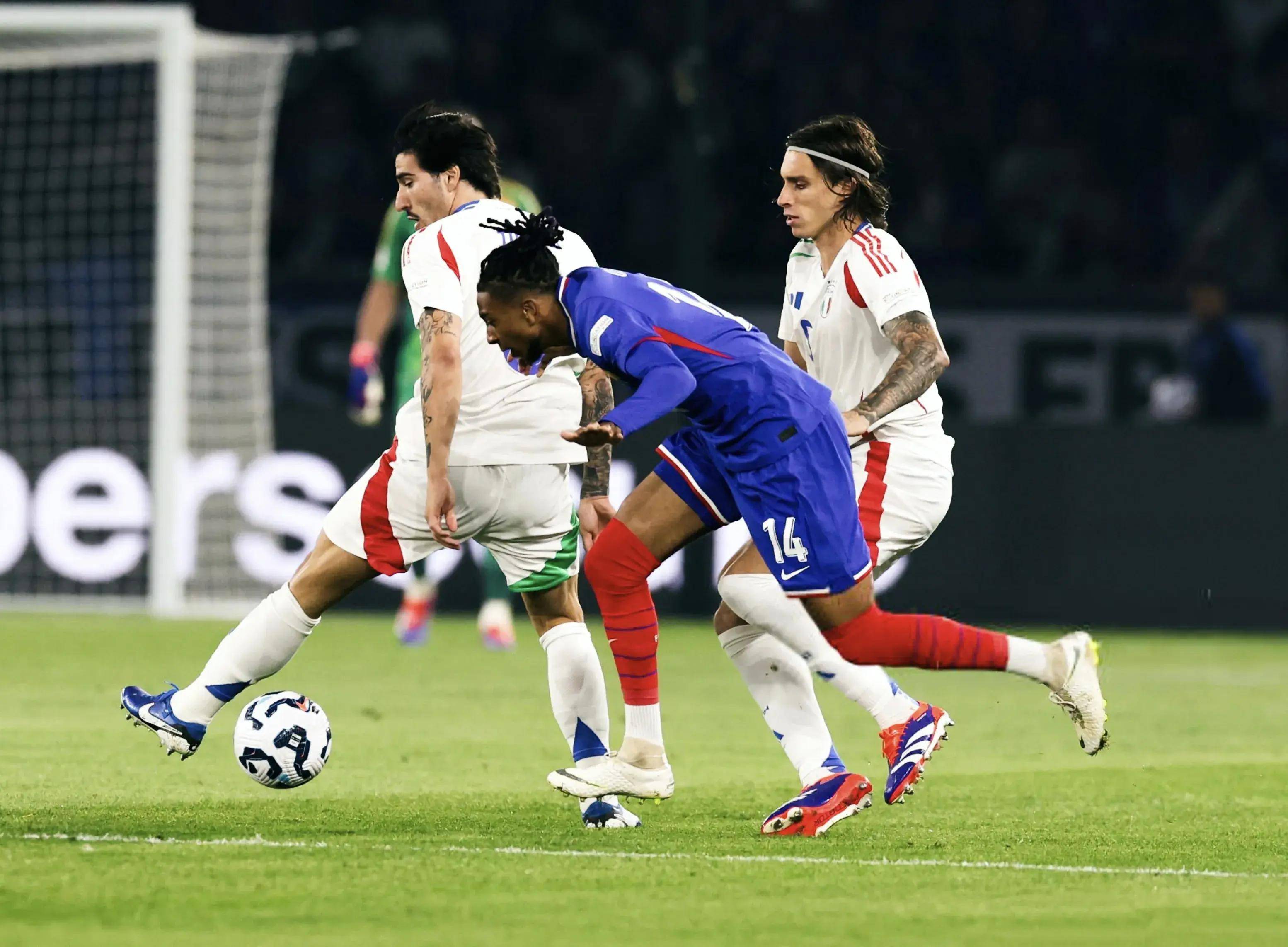 欧国联赛场上的精彩瞬间被打包回放 欧国联赛场上的精彩瞬间被打包回放