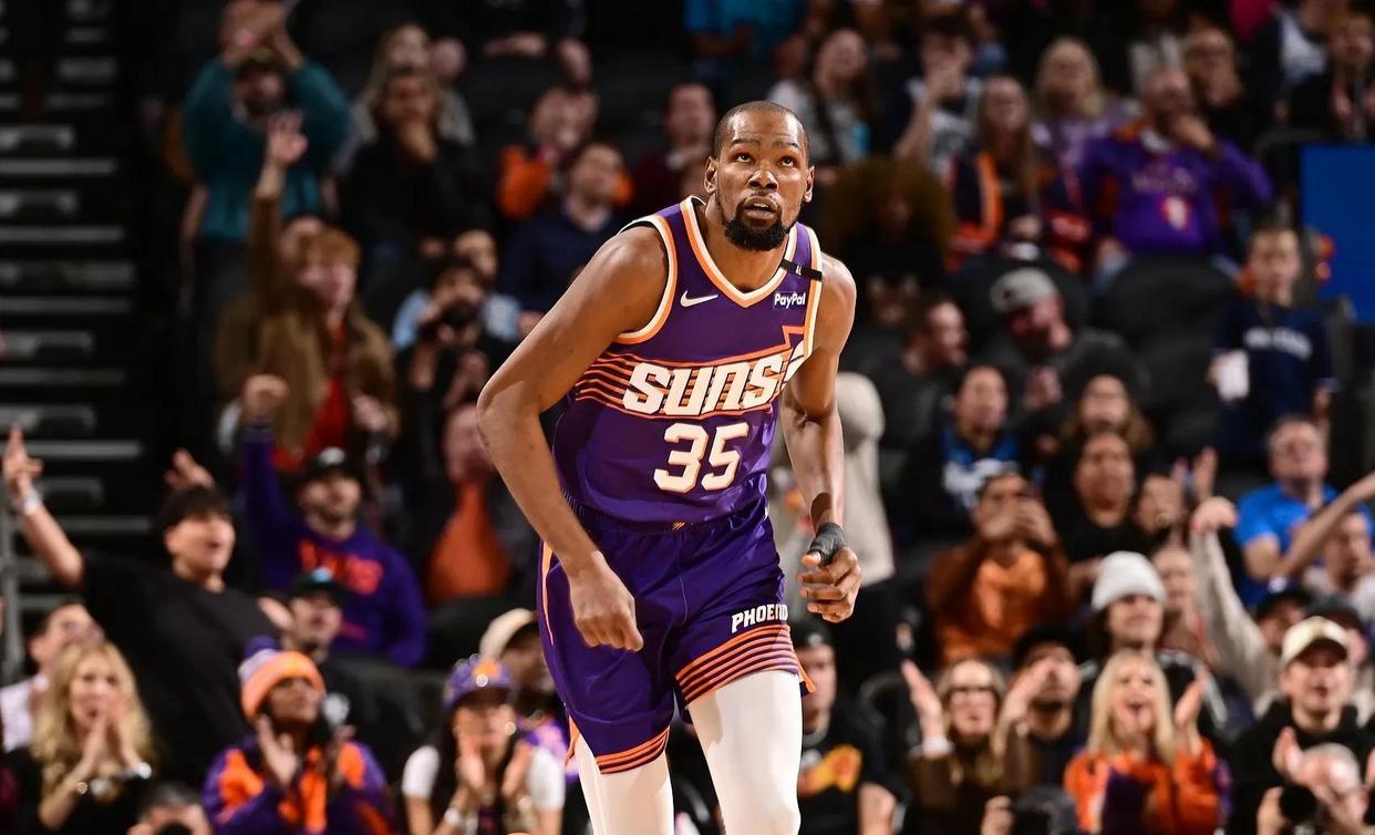 雷加利斯客场获胜，终结连败纪录