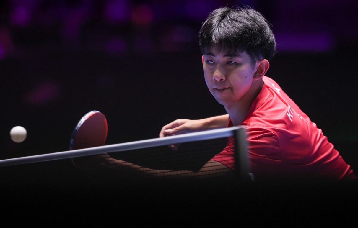 乒乓球男单选手林高远成功闯入四强