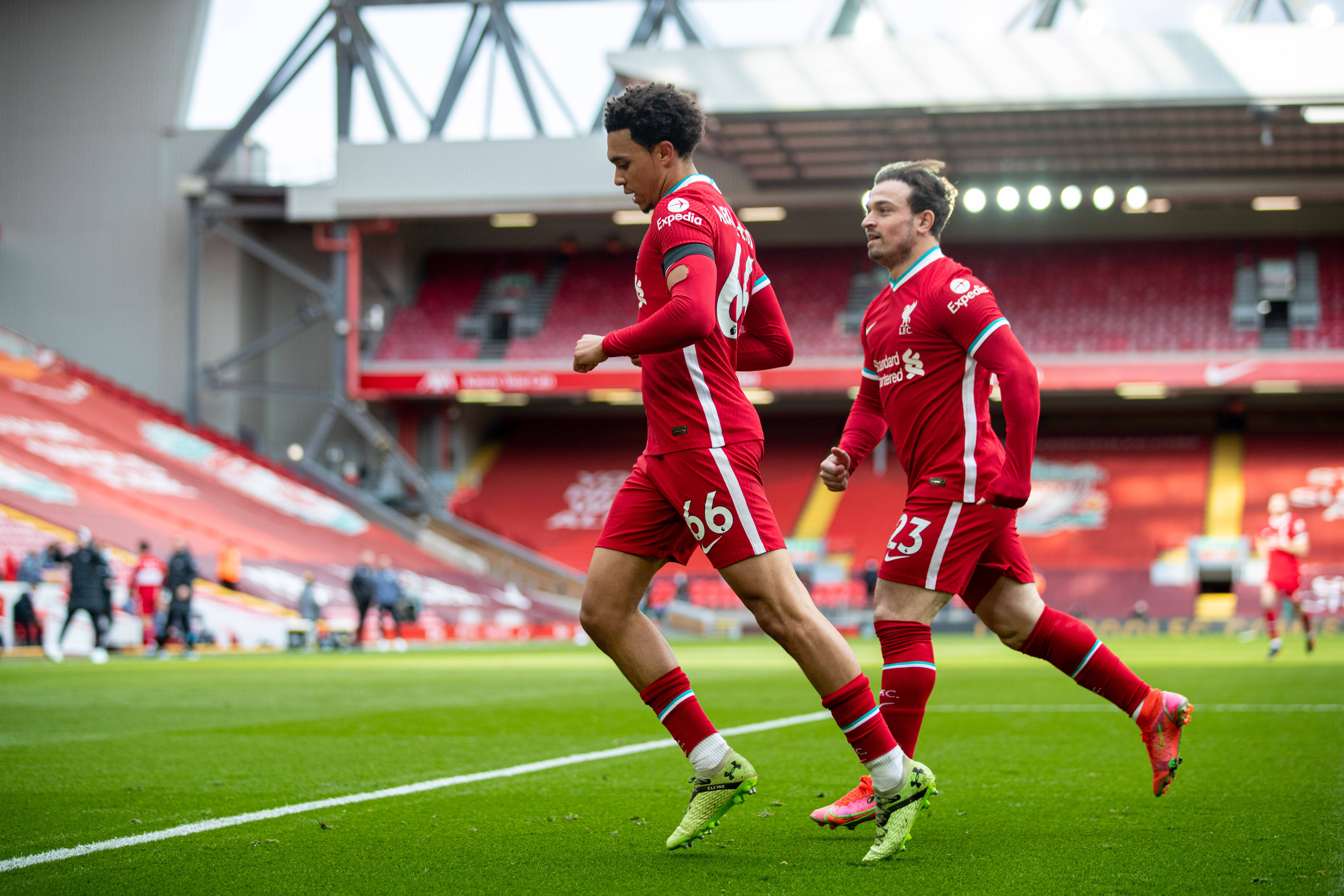 伯恩利主场失球，再次遭受失利