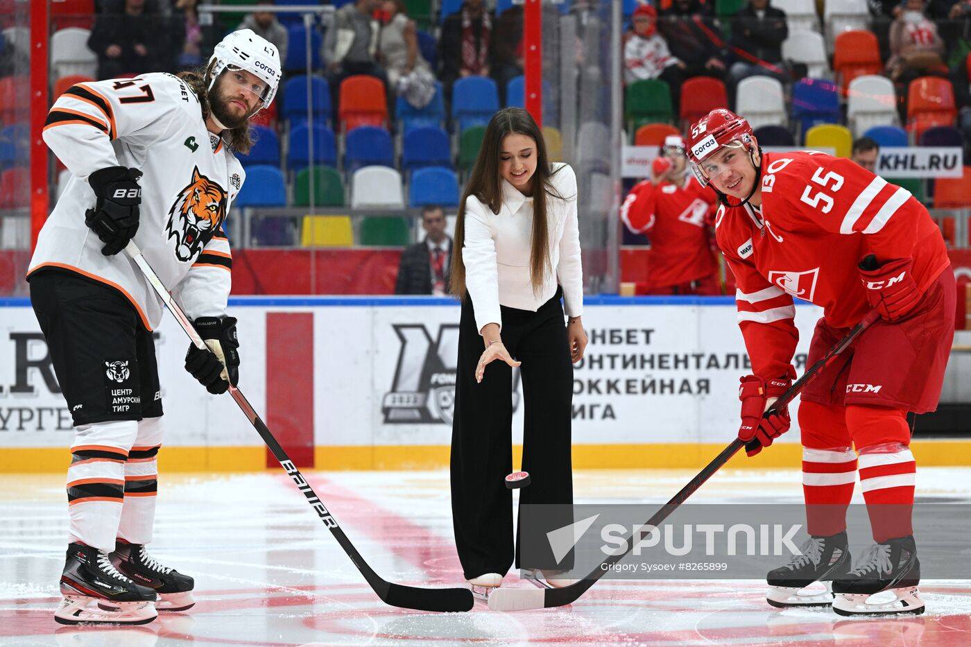 俄罗斯队夺得女子曲棍球比赛冠军