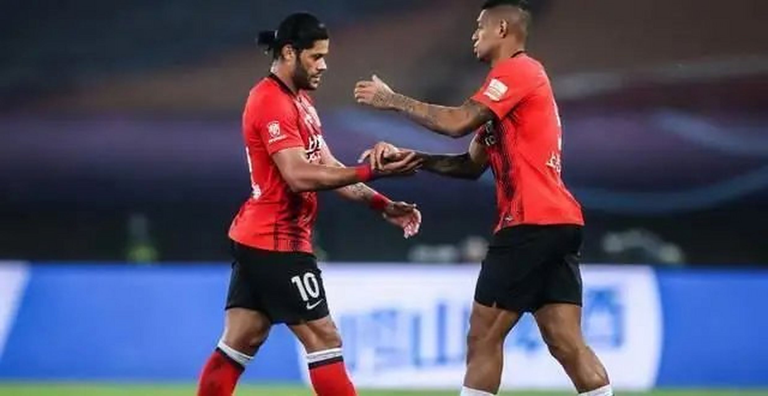 关于江苏苏宁淘汰对手晋级,冲击冠军势头强劲的信息 关于江苏苏宁淘汰对手晋级,冲击冠军势头强劲的信息