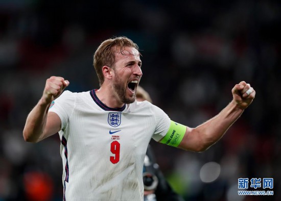 俄罗斯队豪取胜利,成功挺进欧锦赛淘汰赛 俄罗斯队豪取胜利,成功挺进欧锦赛淘汰赛