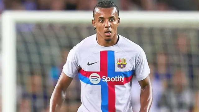 巴萨主场战胜瓦拉多利德,继续领跑积分榜 巴萨主场战胜瓦拉多利德,继续领跑积分榜