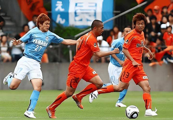 巴伦西亚全力争夺瞄准胜利 巴伦西亚全力争夺瞄准胜利