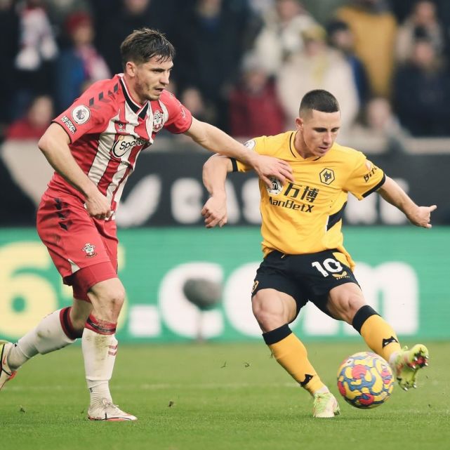 伍尔弗汉普顿客场逆袭,豪取三分的简单介绍 伍尔弗汉普顿客场逆袭,豪取三分的简单介绍