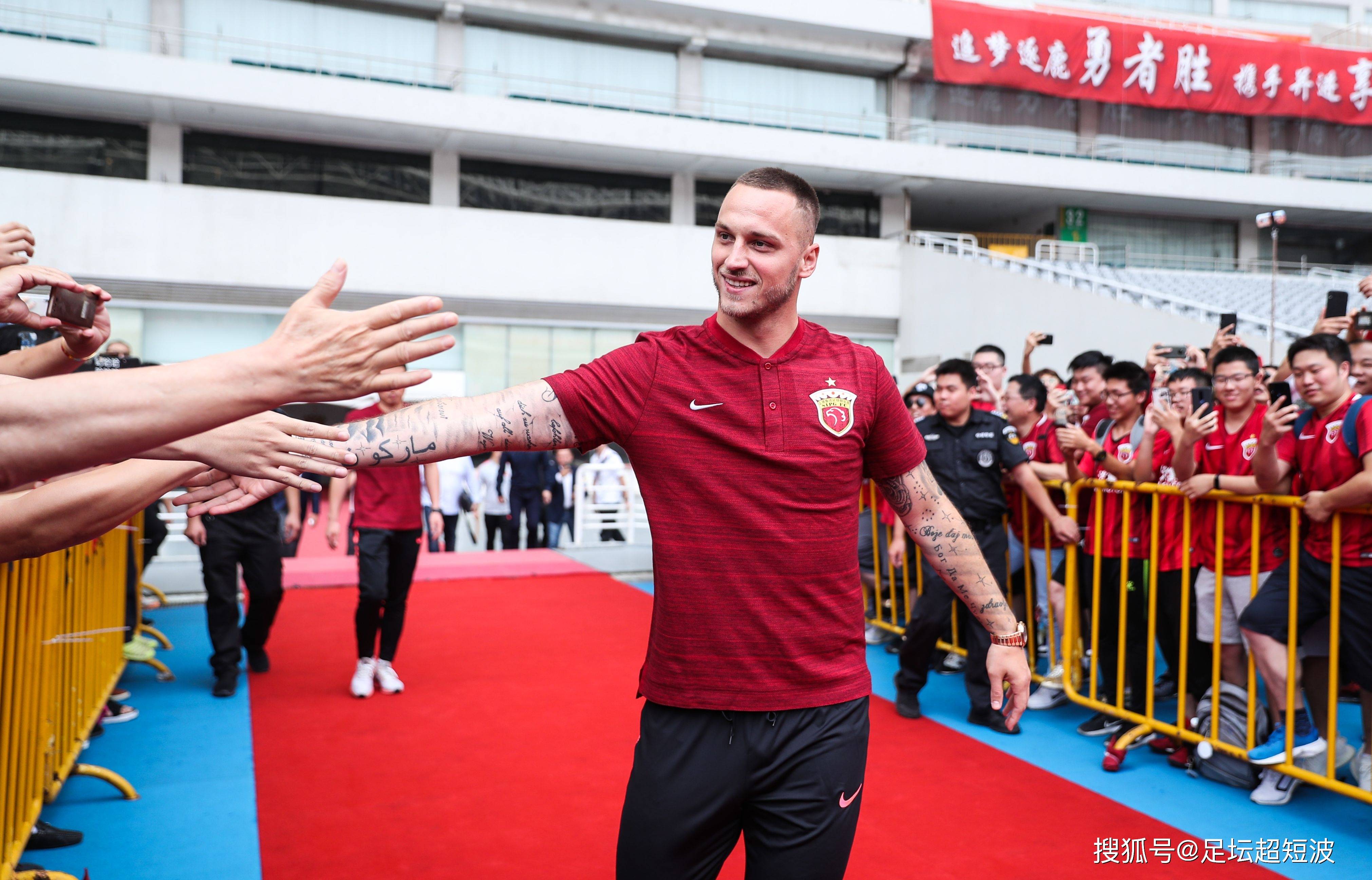 广州恒大客场挫败亚洲劲旅,晋级之路坎坷! 广州恒大客场挫败亚洲劲旅,晋级之路坎坷!