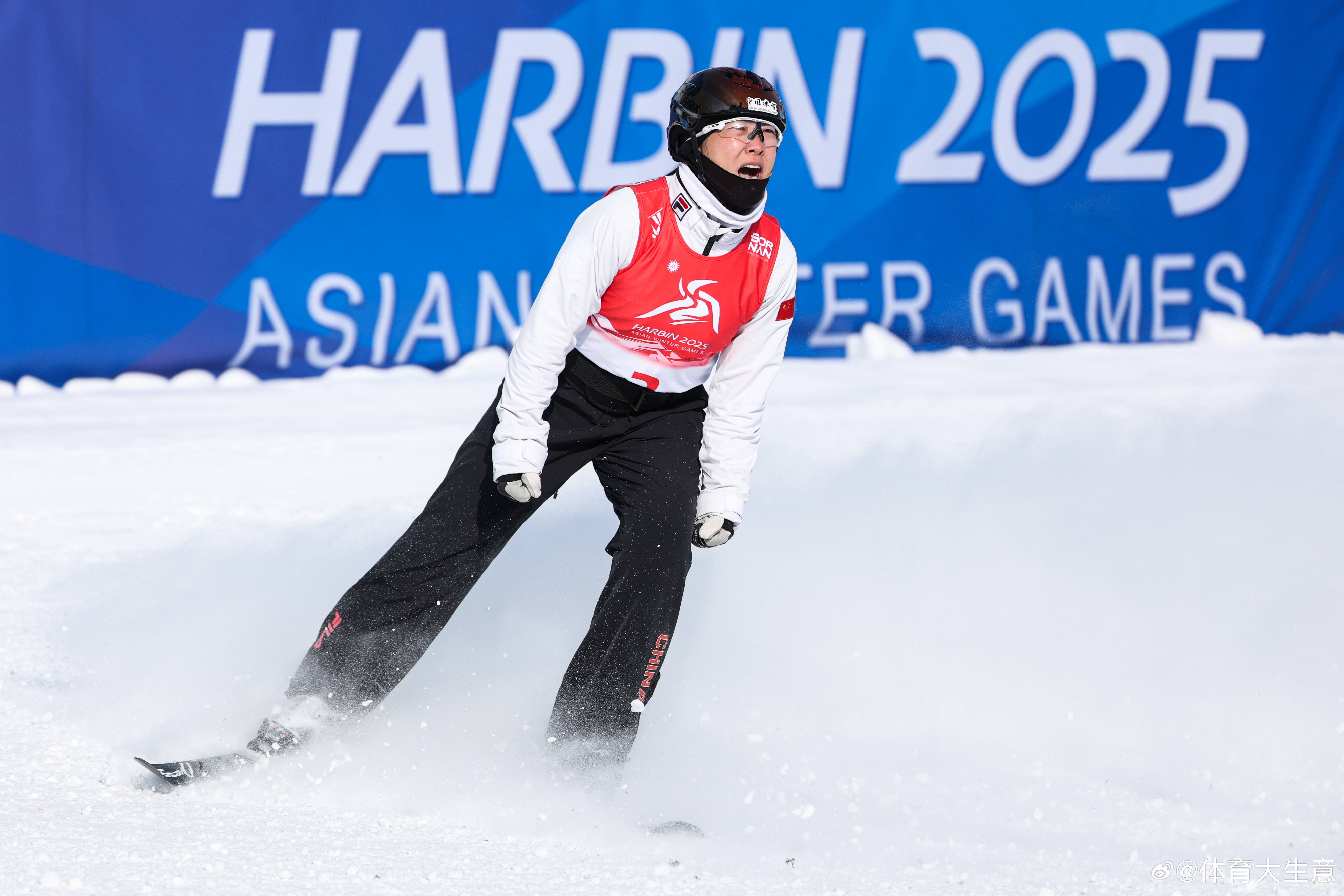 奥地利滑雪选手突破自我,圆梦金牌 奥地利滑雪选手突破自我,圆梦金牌