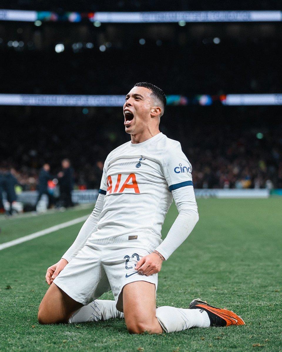 热刺队在顶级比赛中取得胜利 热刺队在顶级比赛中取得胜利