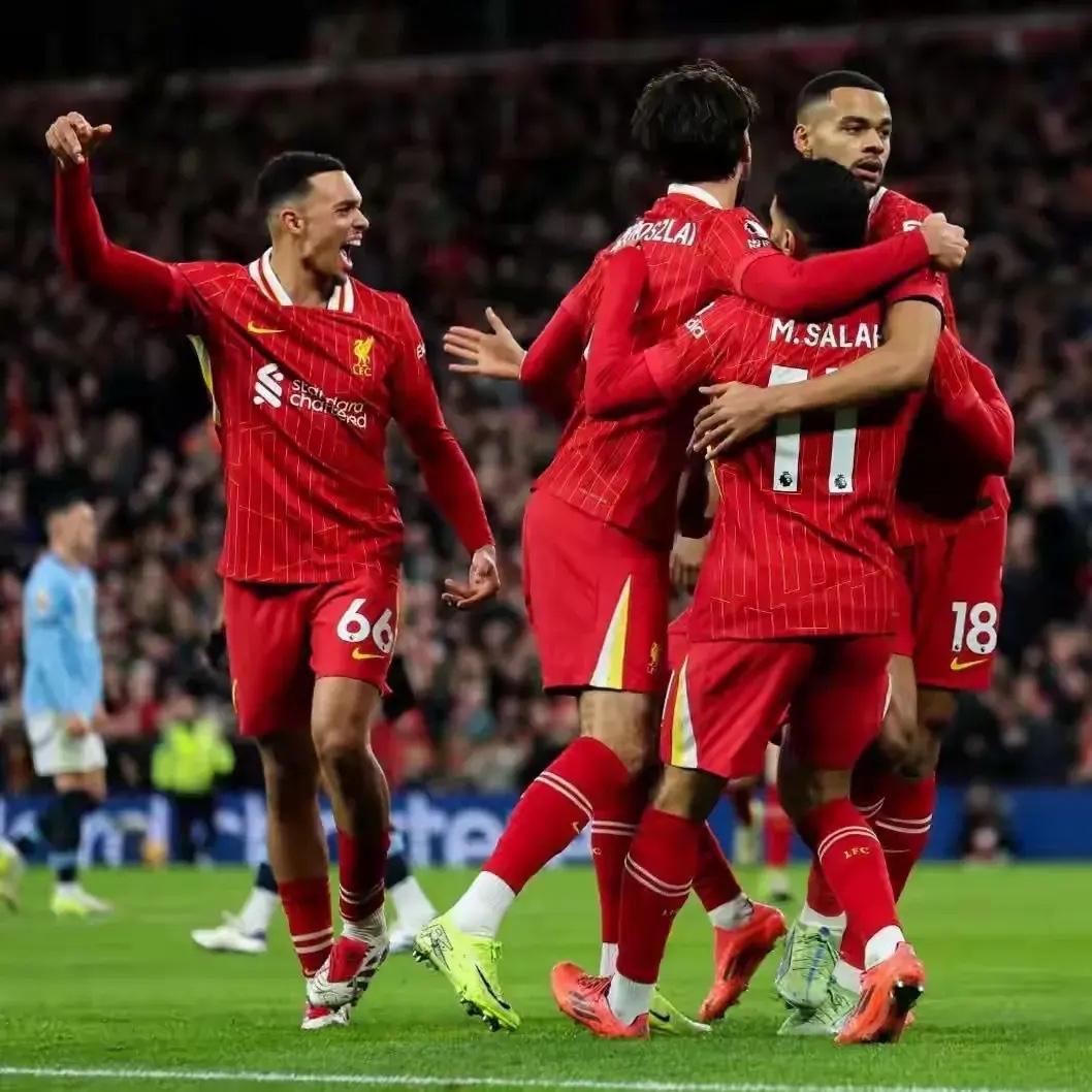 2021年欧冠1/8决赛首回合：皇马2-0利物浦，瓦兹奎斯和阿森西奥破门取胜的简单介绍